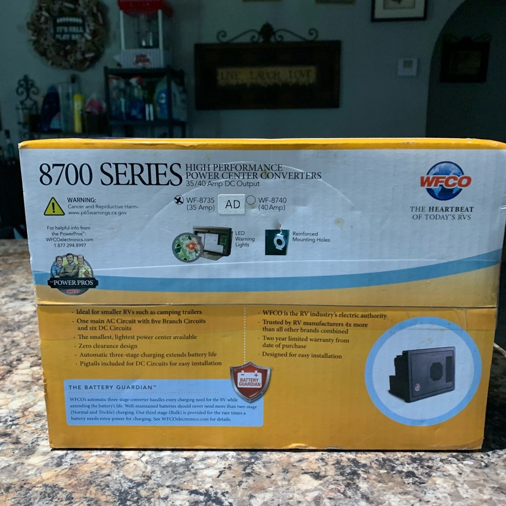 WFCO 8700 Series Power Converter